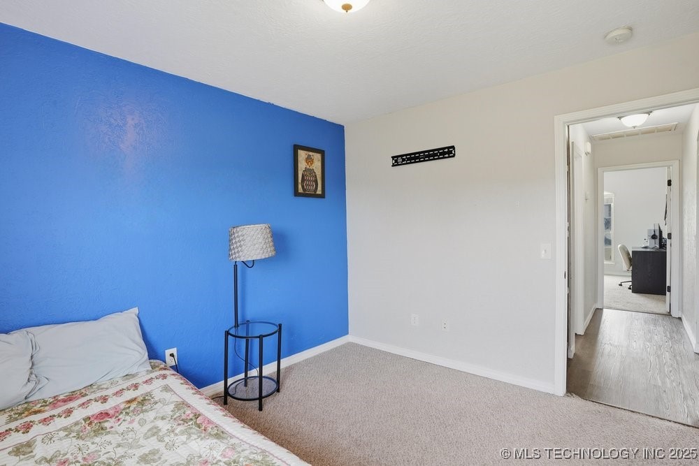 3316 E Jersey Street Property Photo 23