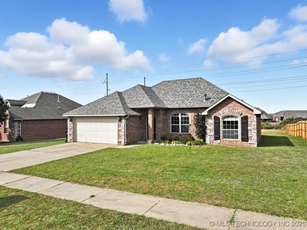 3316 E Jersey Street Property Photo 29