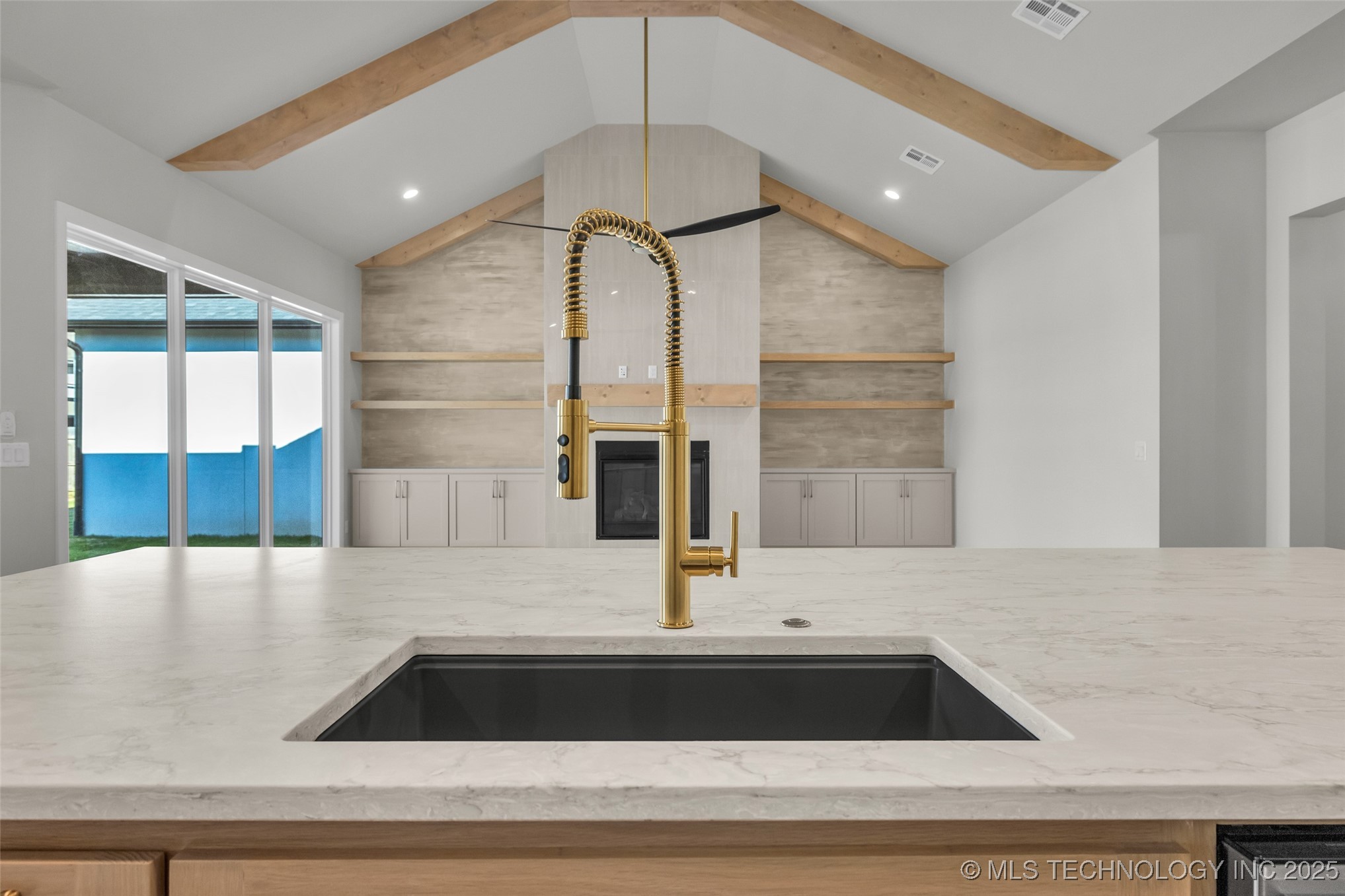 12630 S Granite Avenue Property Photo 9