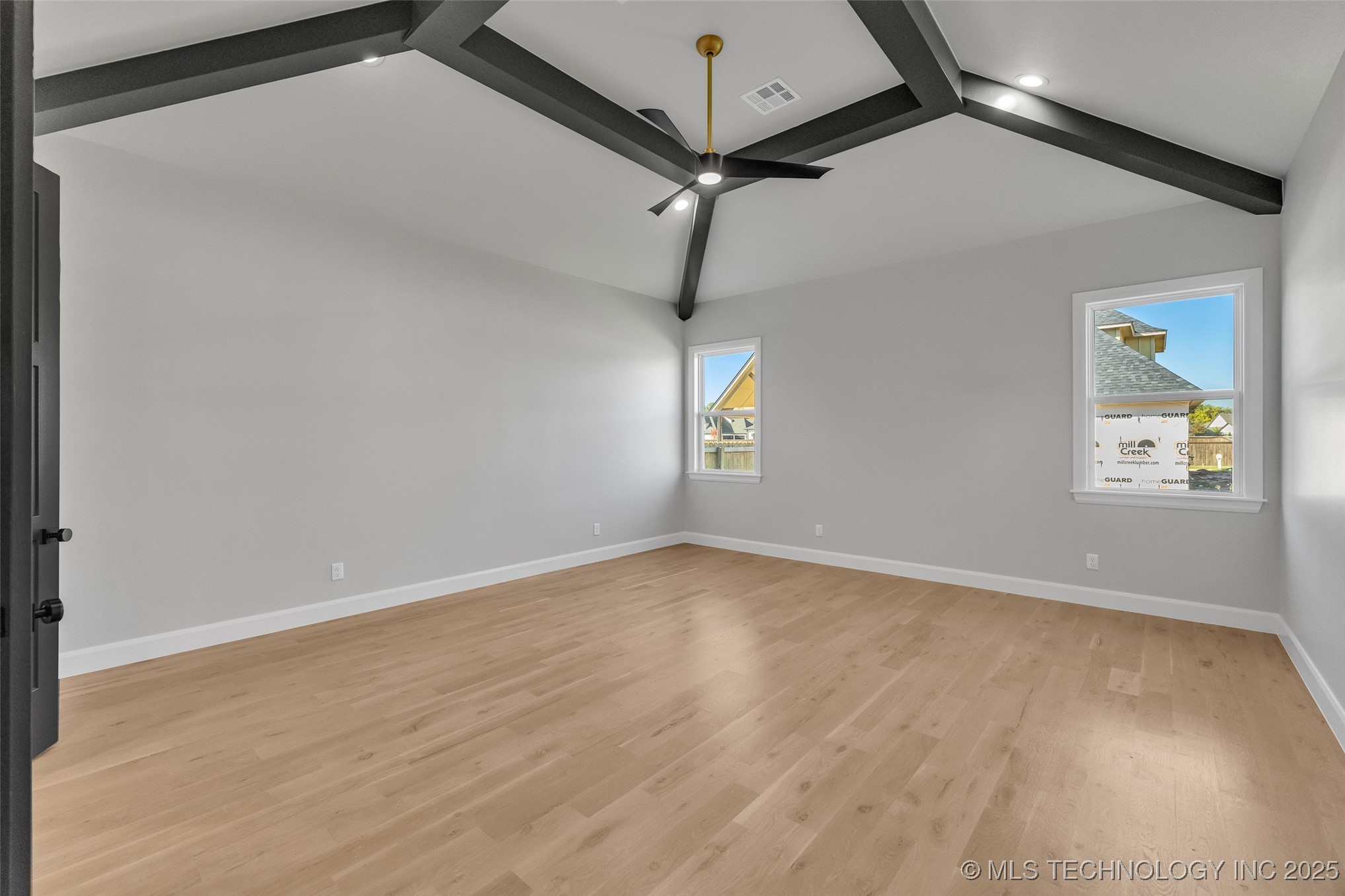 12630 S Granite Avenue Property Photo 12