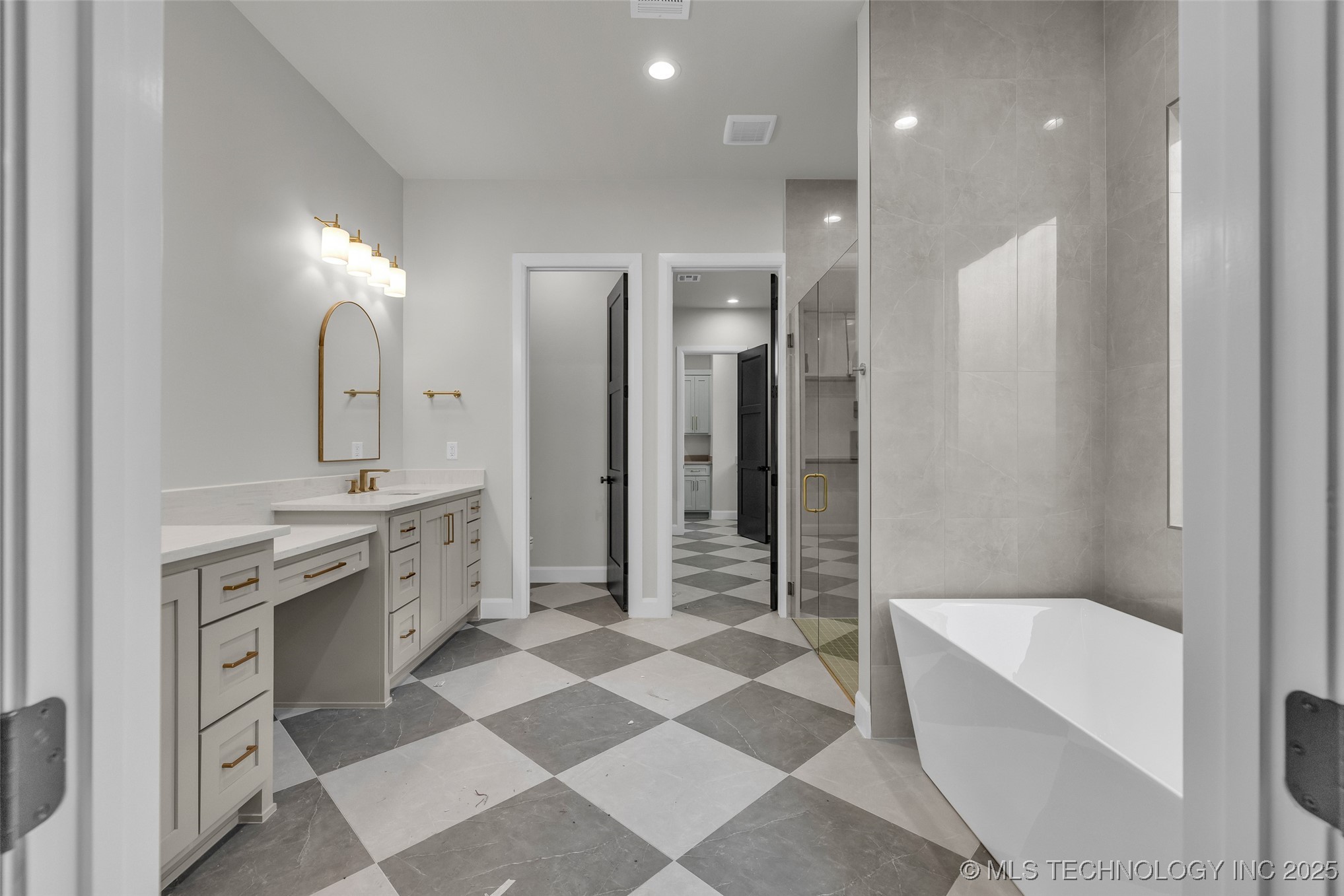 12630 S Granite Avenue Property Photo 13