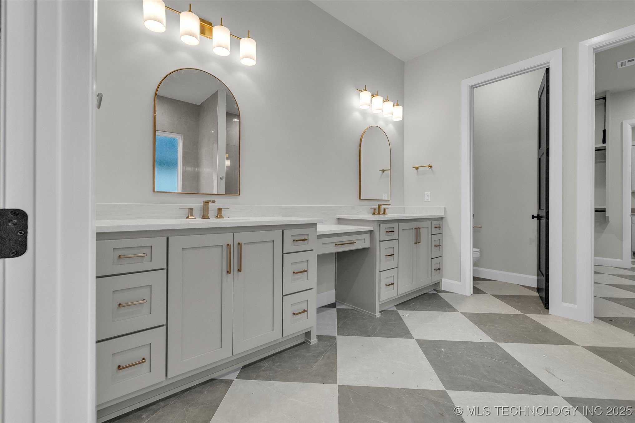 12630 S Granite Avenue Property Photo 14