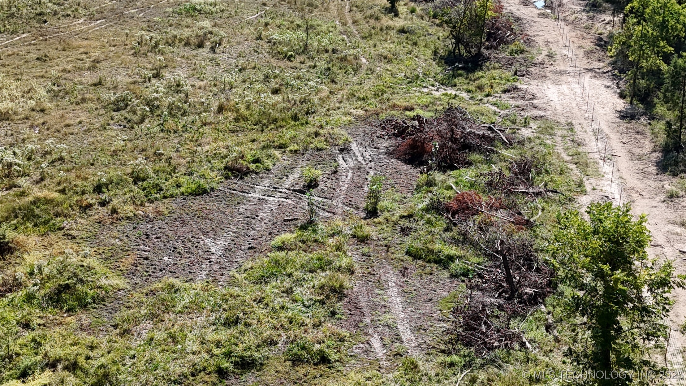 000 Sandy Creek Property Photo 8