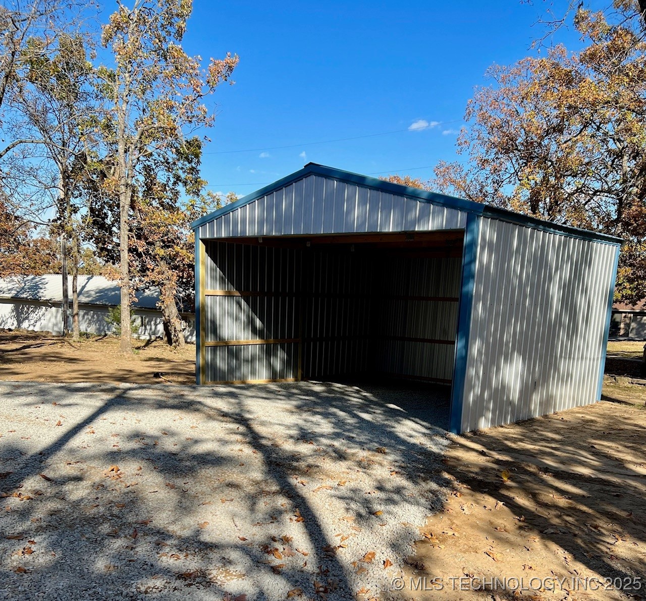 18 Nakomis Court Property Photo 29