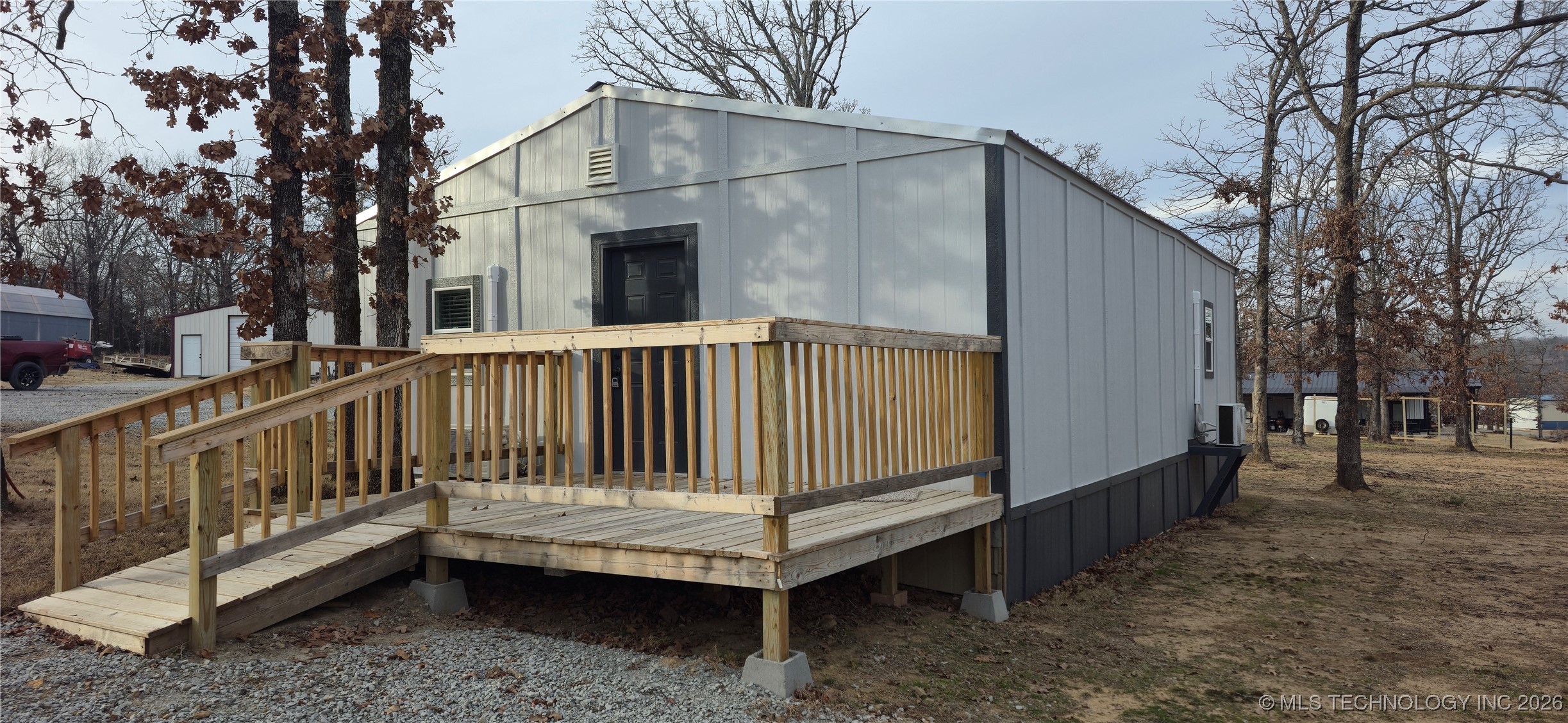 18 Nakomis Court Property Photo 36