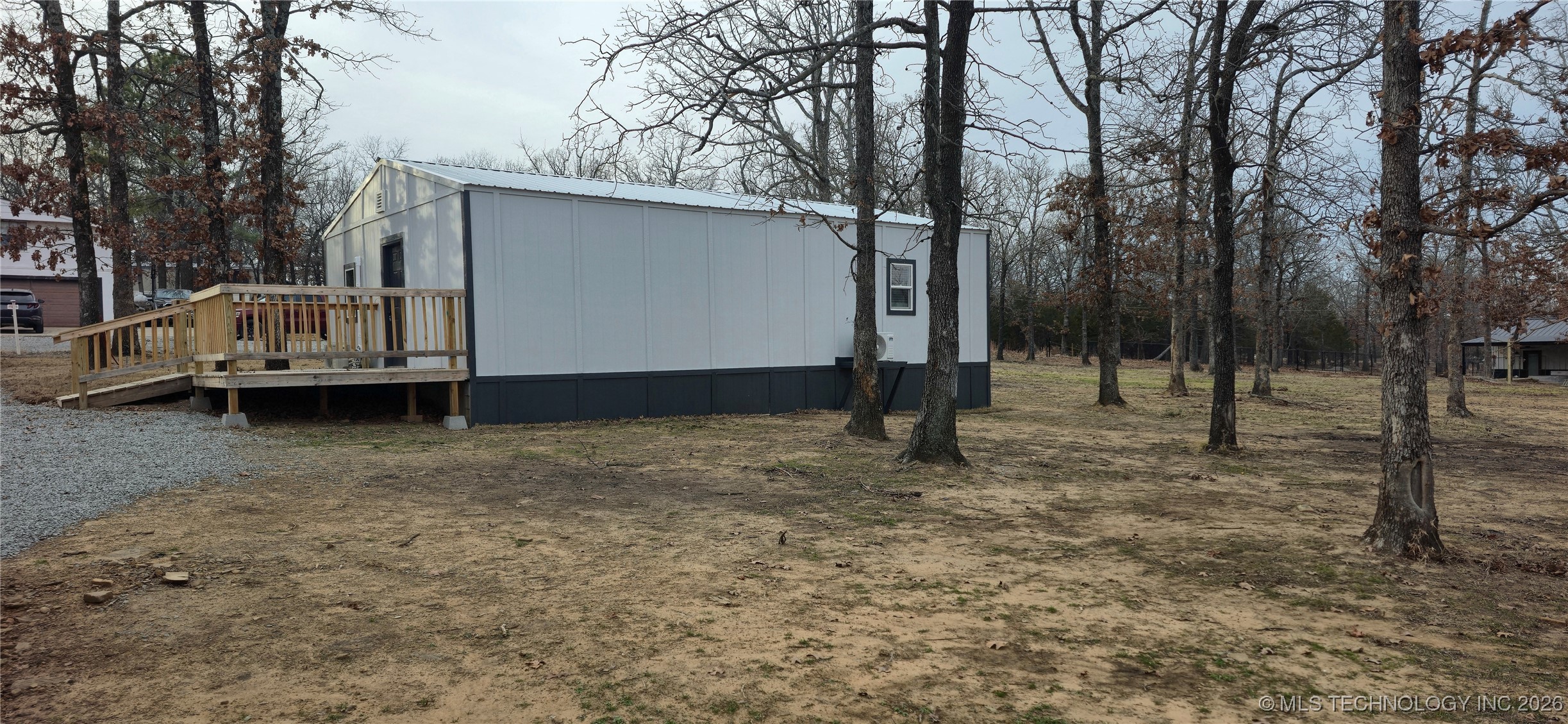 18 Nakomis Court Property Photo 37