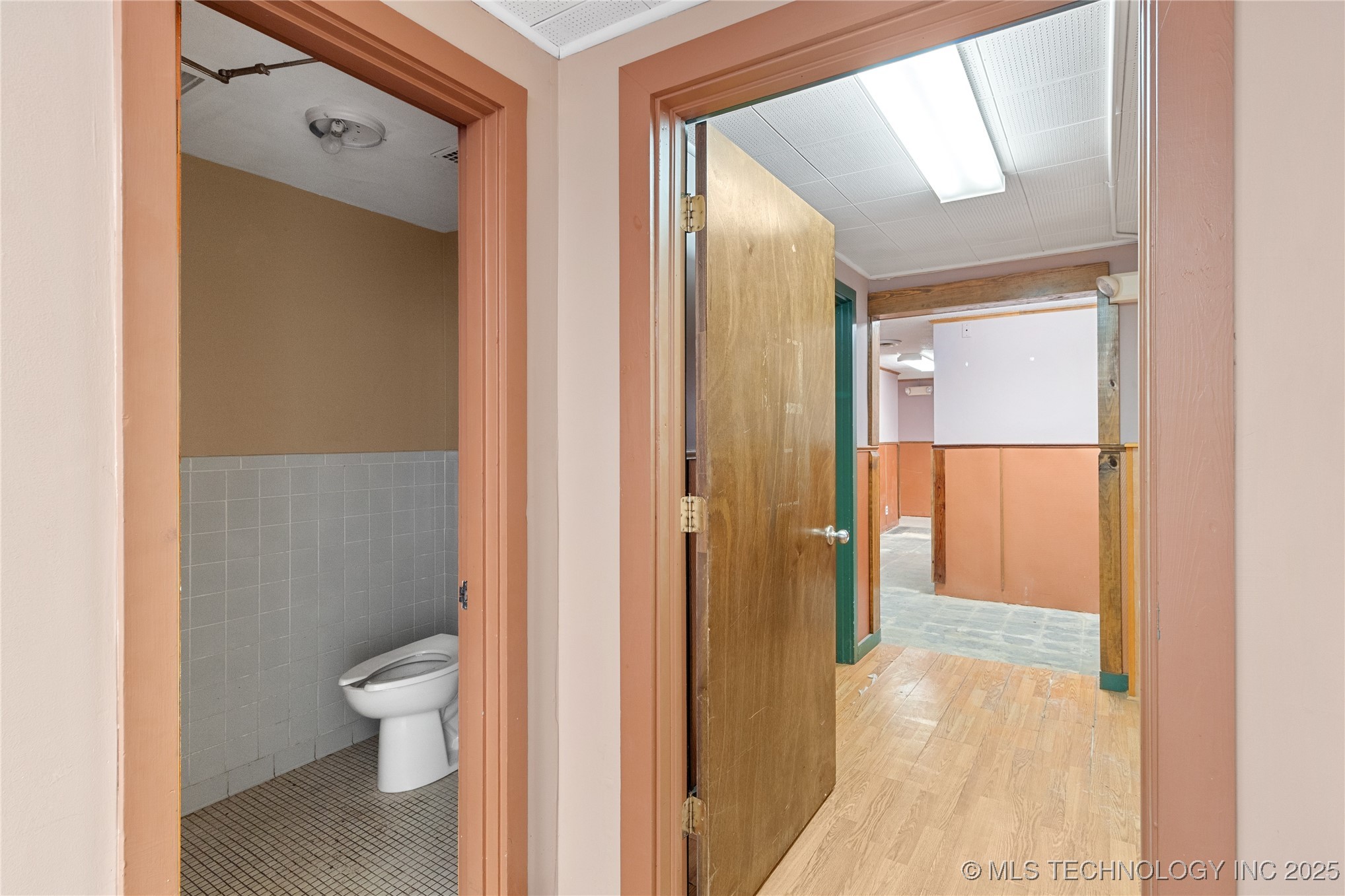 116 E Robert S Kerr Boulevard Property Photo 11