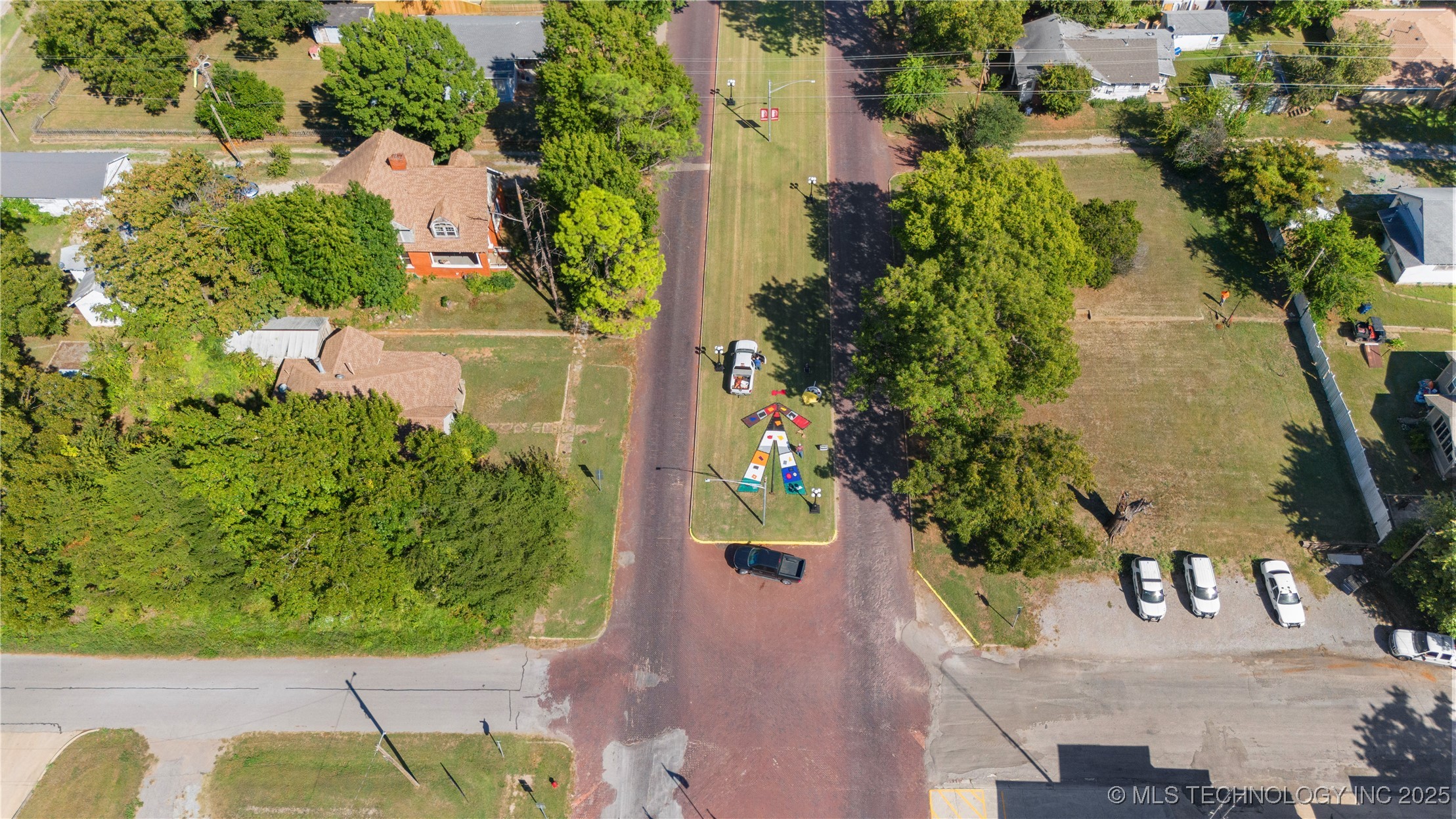 116 E Robert S Kerr Boulevard Property Photo 49