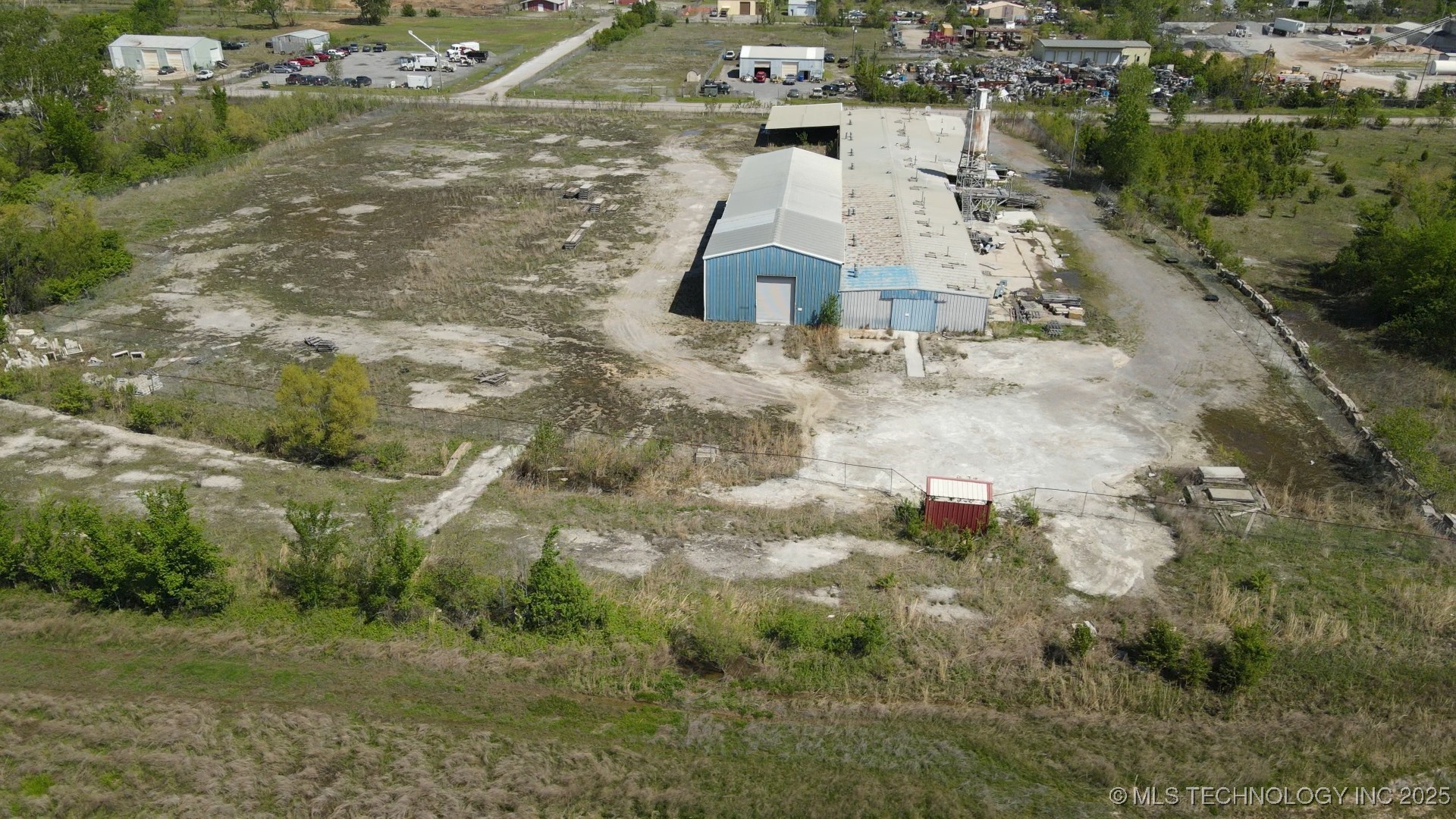 611 Azalea Drive Property Photo 8