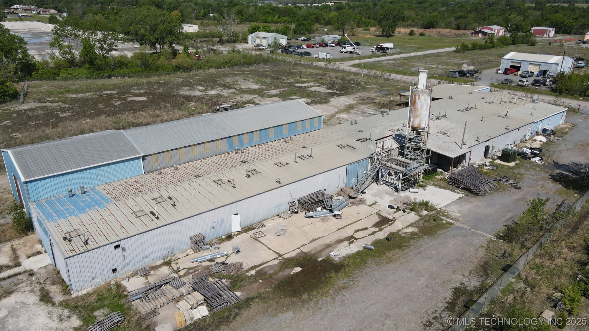 611 Azalea Drive Property Photo 16