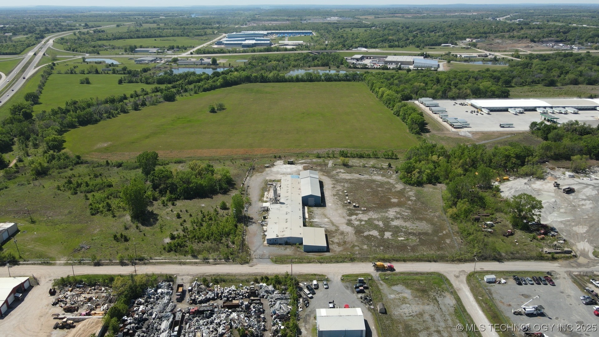 611 Azalea Drive Property Photo 19