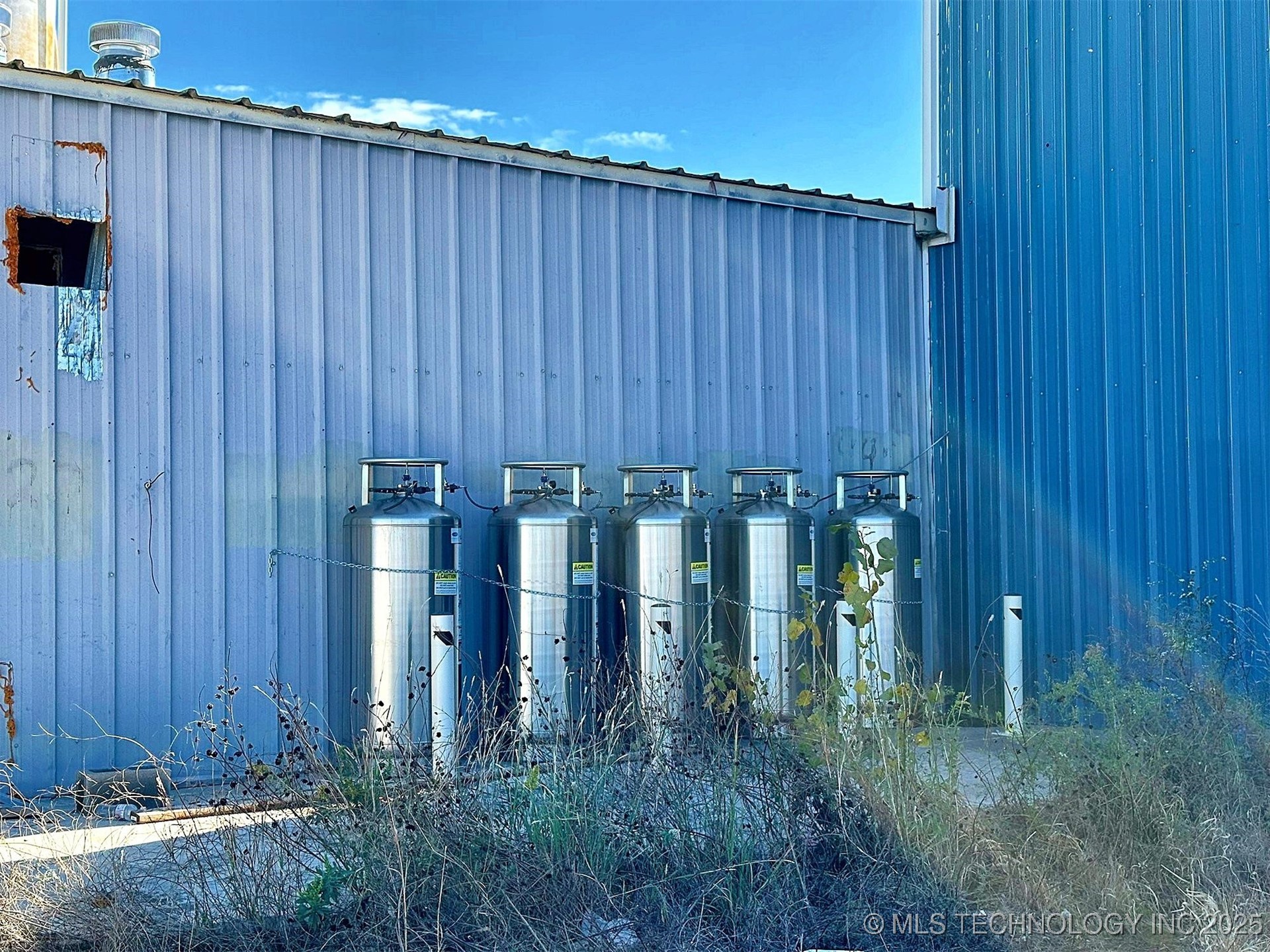 611 Azalea Drive Property Photo 37