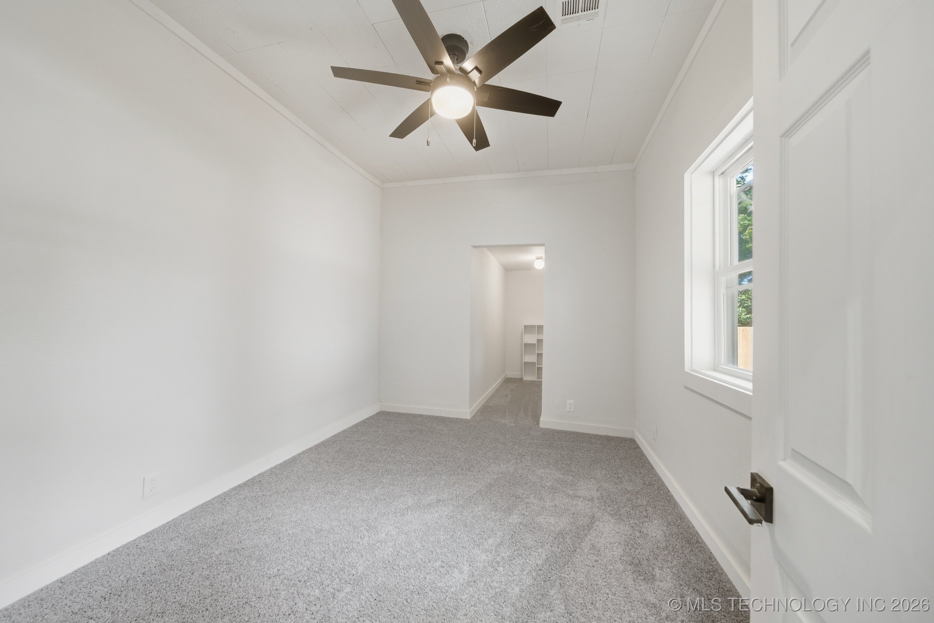 204 S Rowe Property Photo 18