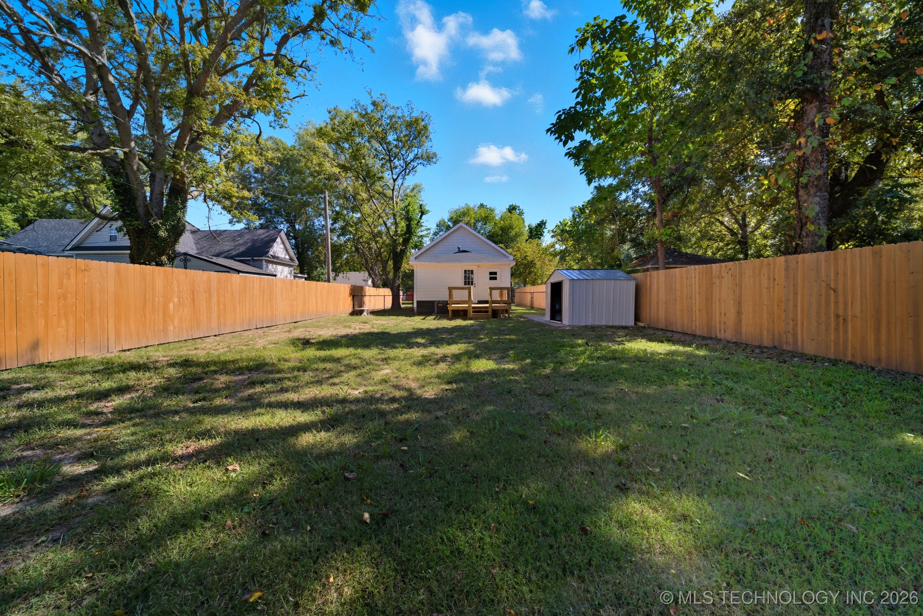 204 S Rowe Property Photo 23