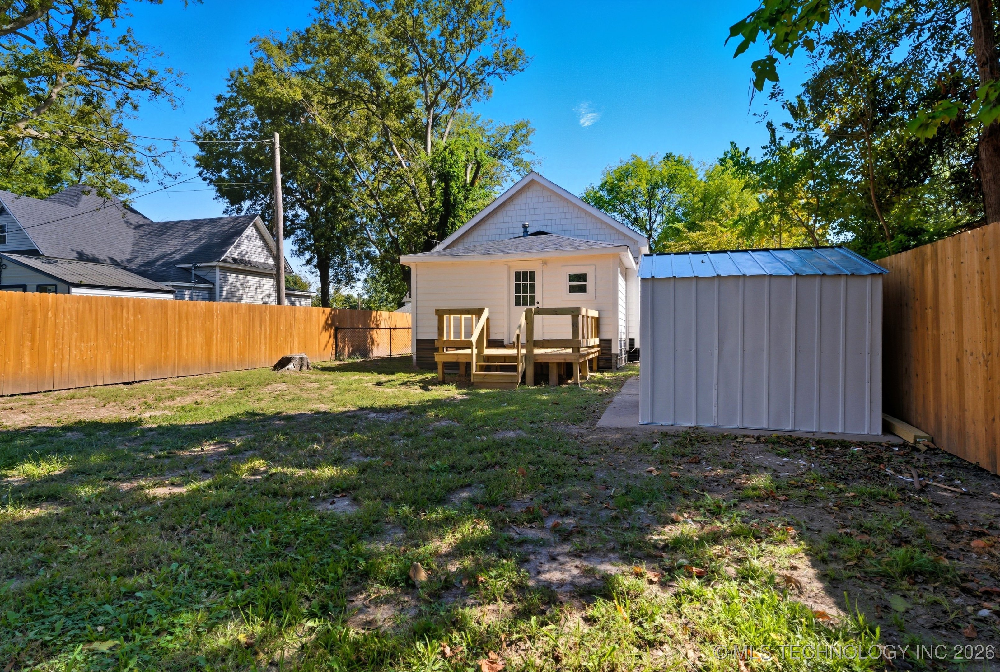 204 S Rowe Property Photo 26