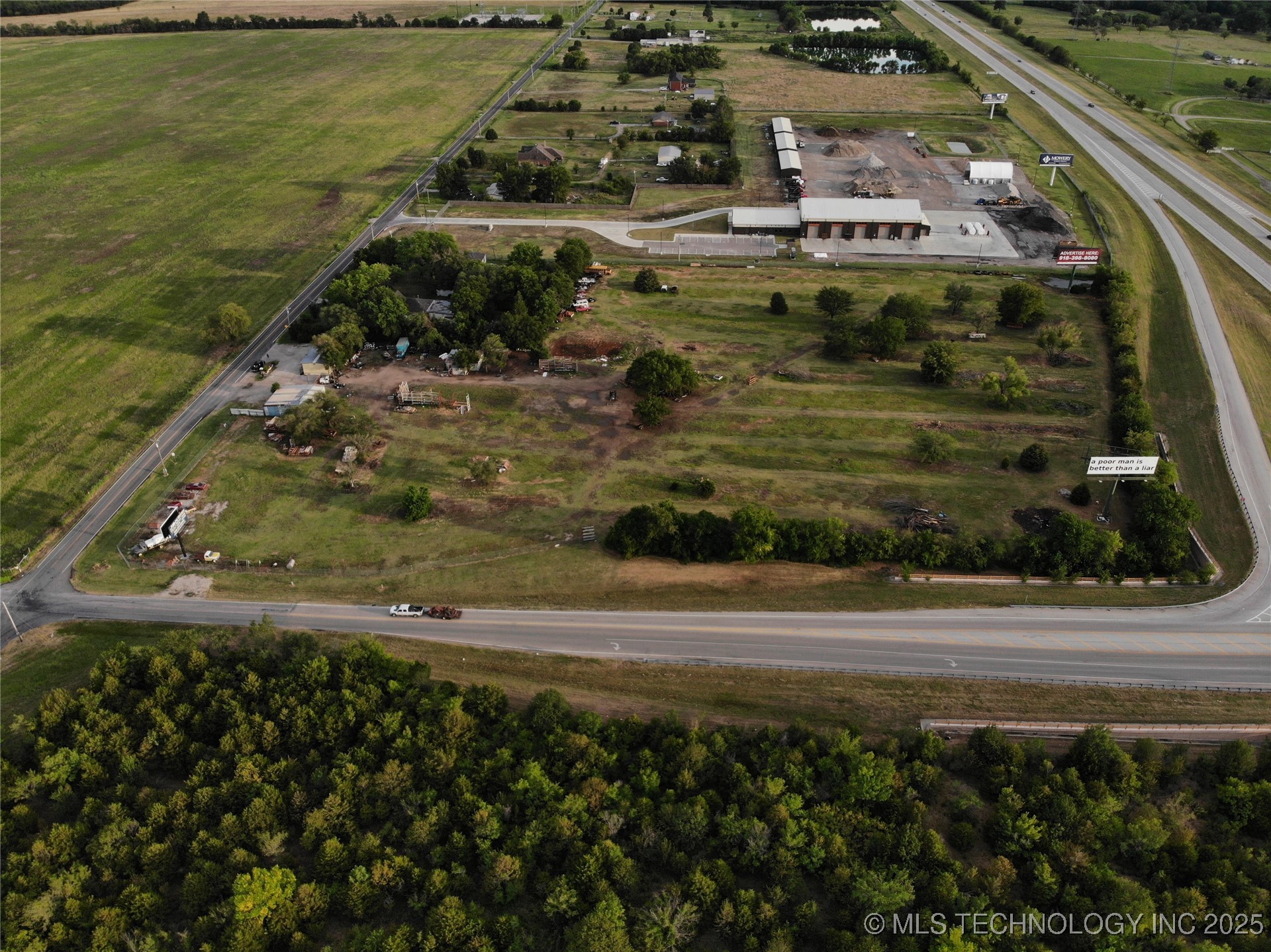 11506 N Yale Avenue Property Photo 4