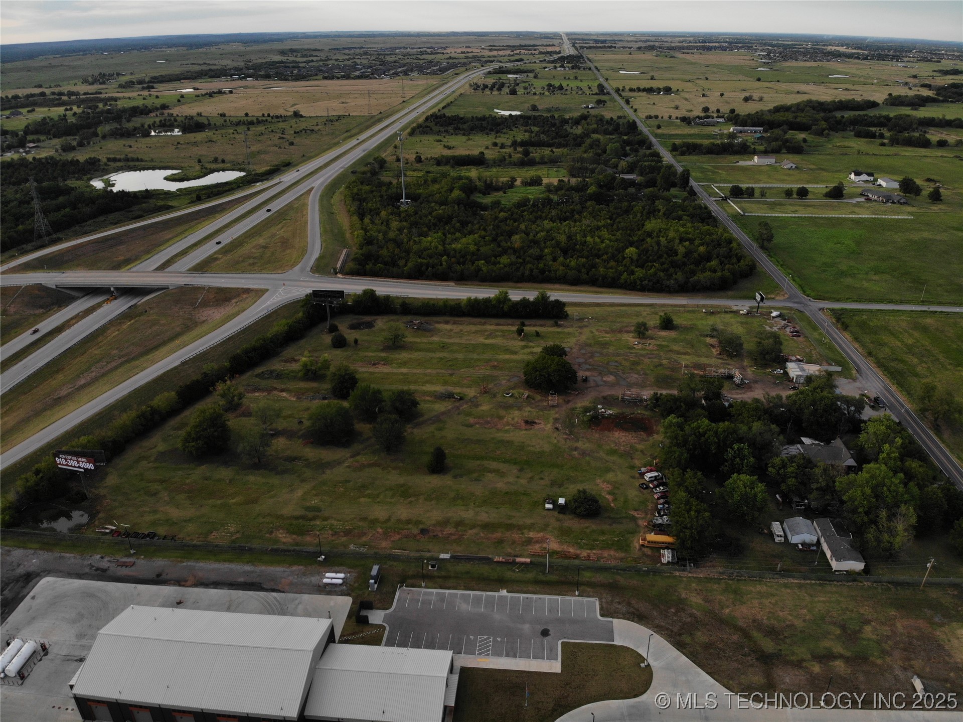 11506 N Yale Avenue Property Photo 5