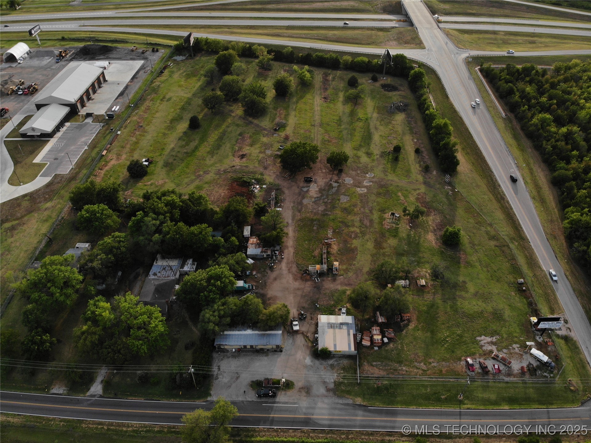 11506 N Yale Avenue Property Photo 6