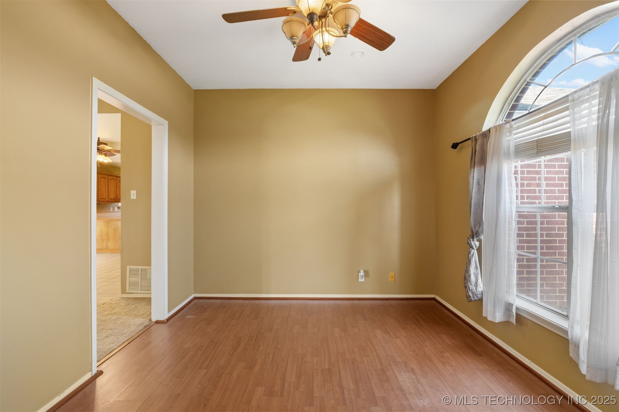 2606 Christy Lane Property Photo 3