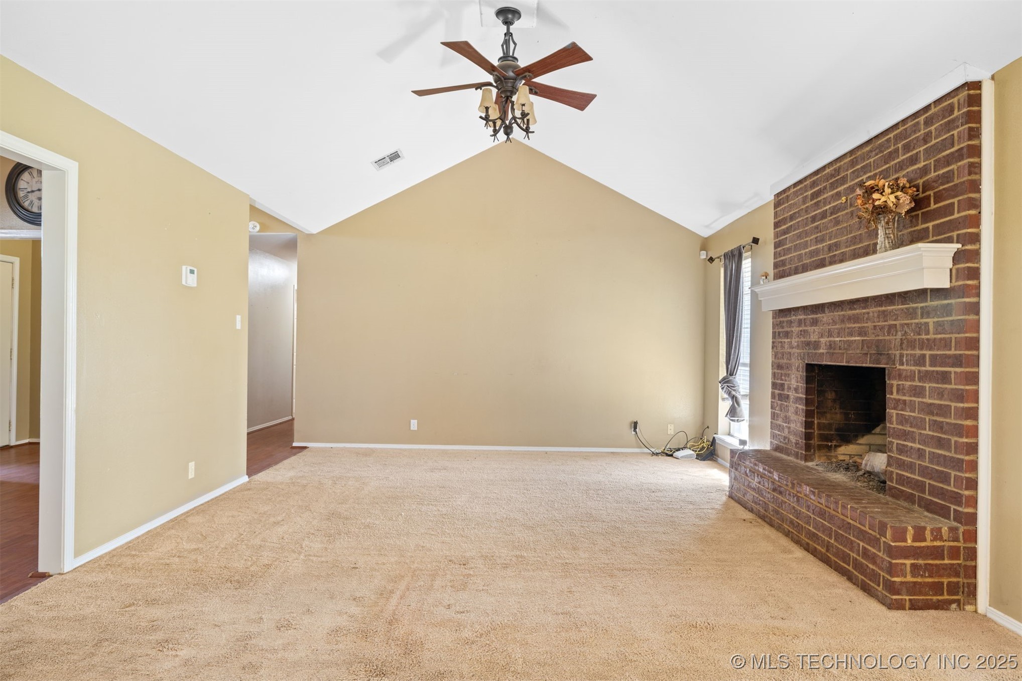 2606 Christy Lane Property Photo 6