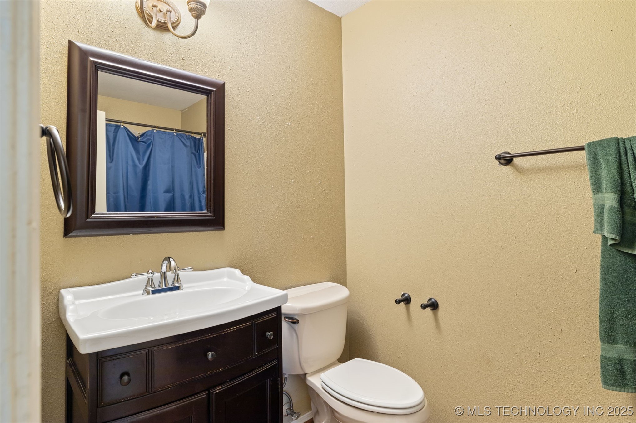 2606 Christy Lane Property Photo 10