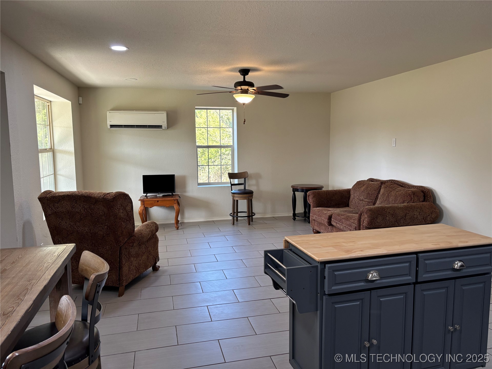 284 Songbird Trail Property Photo 6