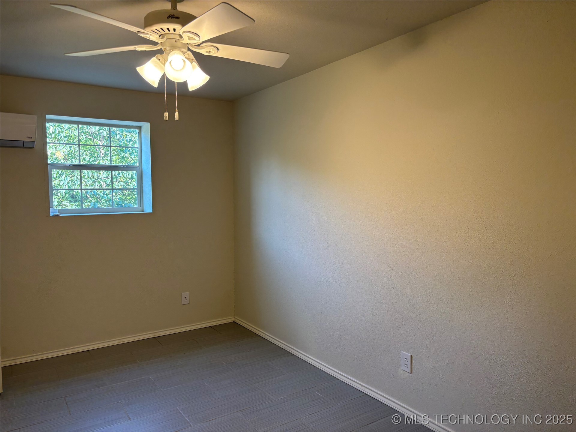 284 Songbird Trail Property Photo 13