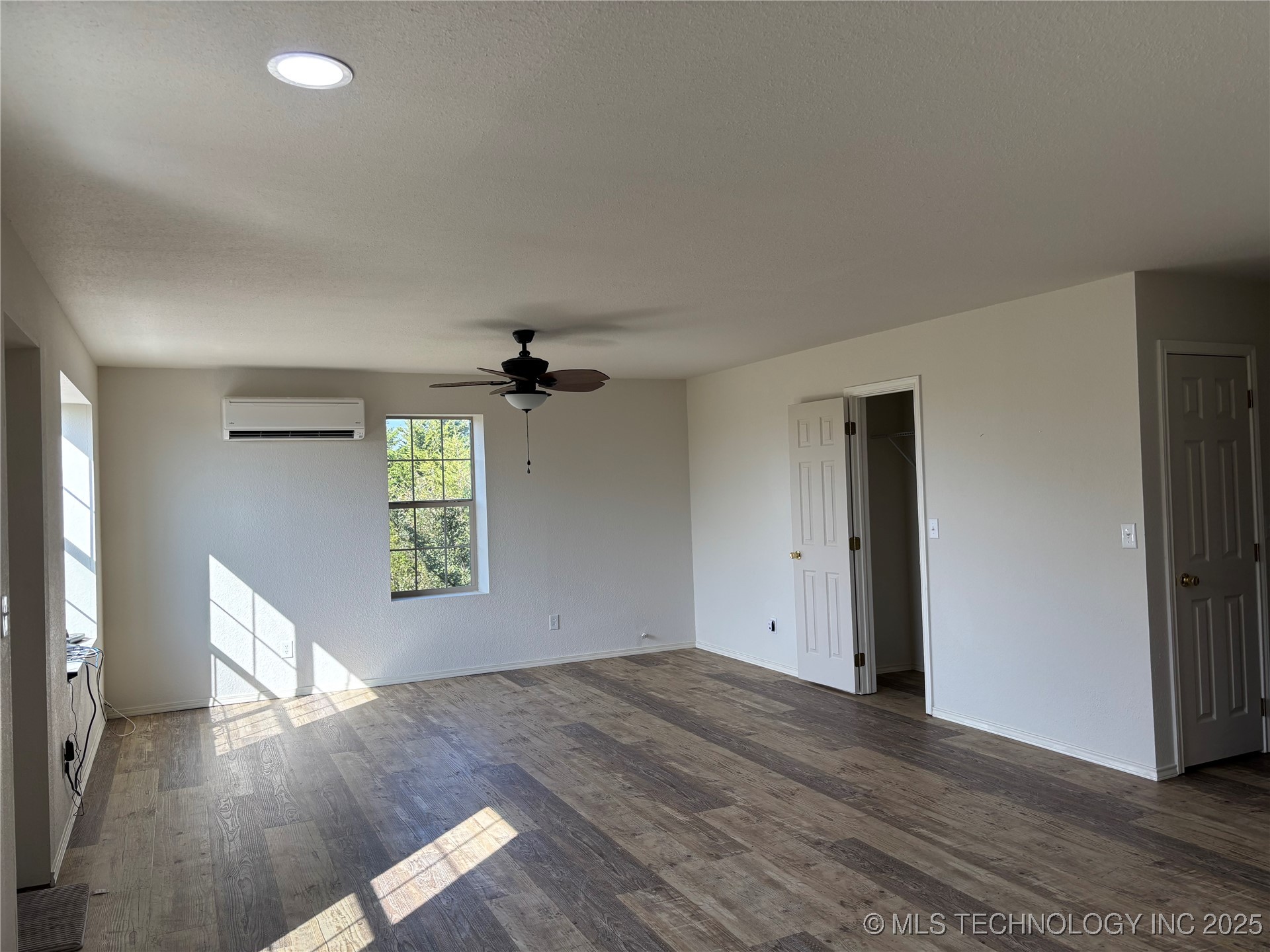 284 Songbird Trail Property Photo 22