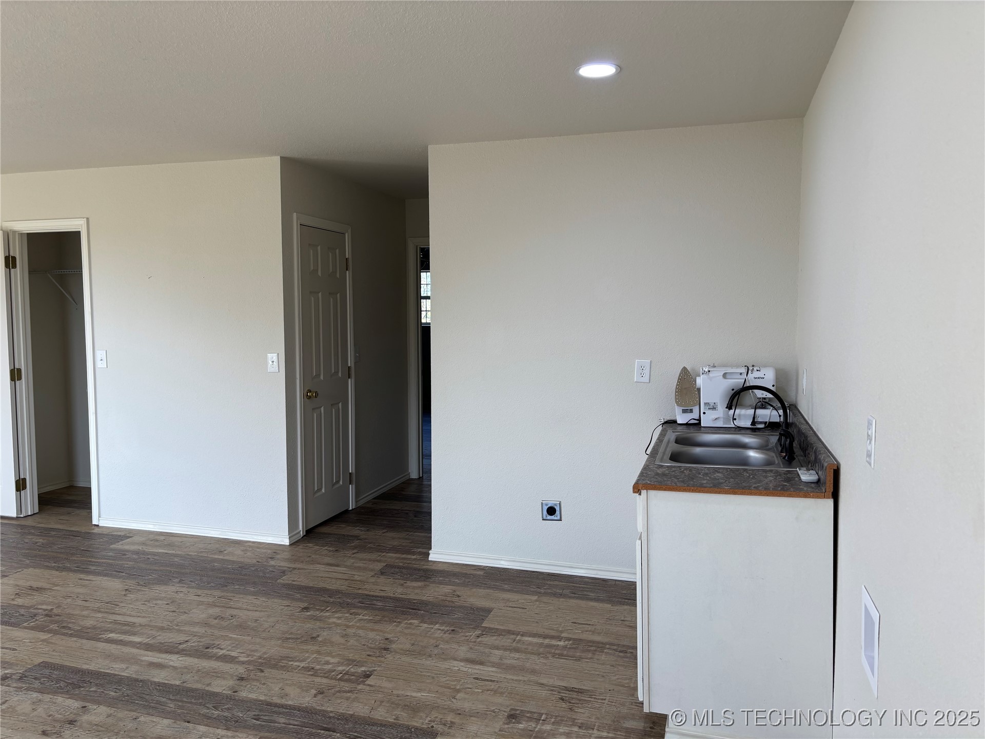 284 Songbird Trail Property Photo 24