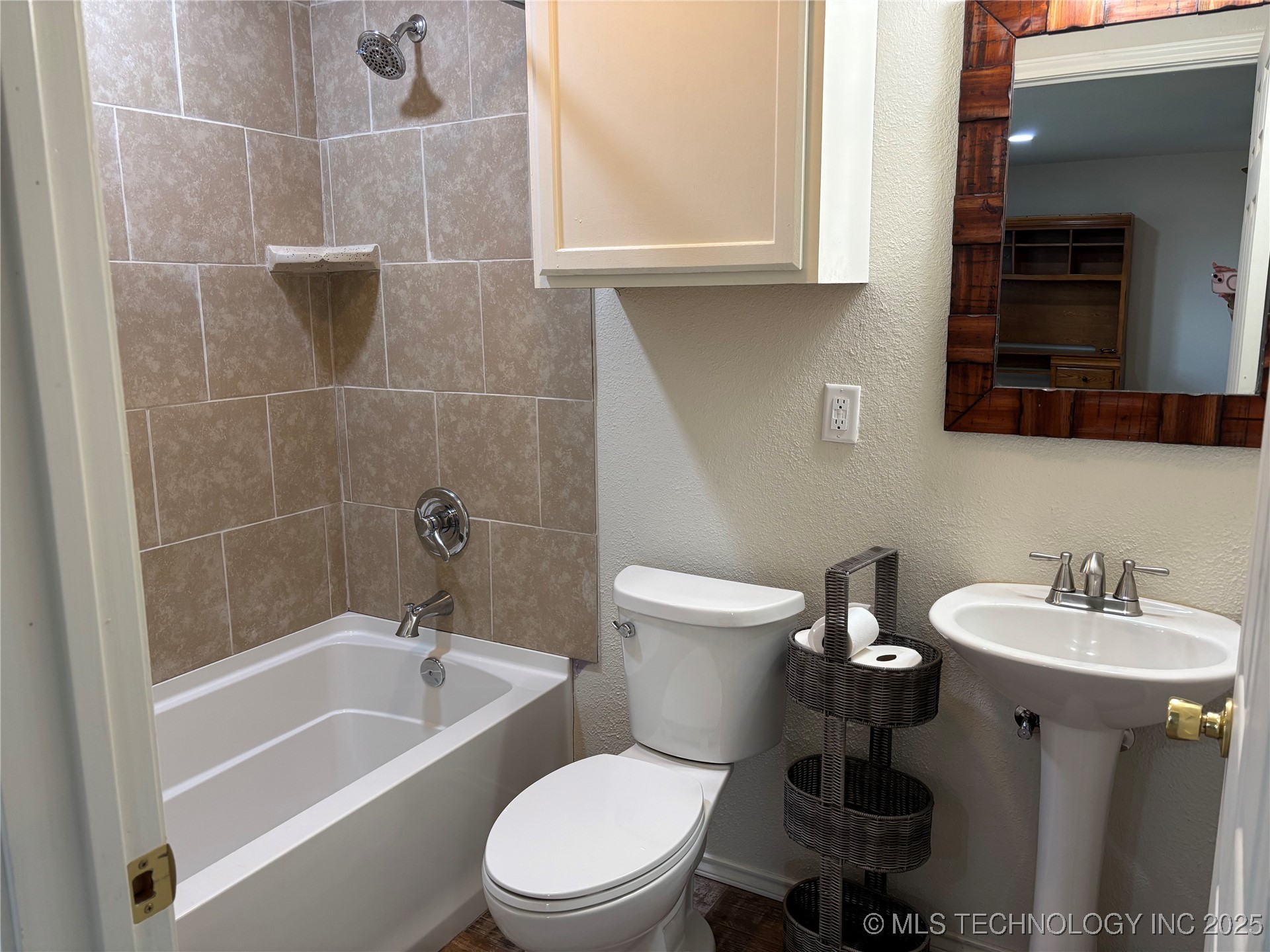 284 Songbird Trail Property Photo 33