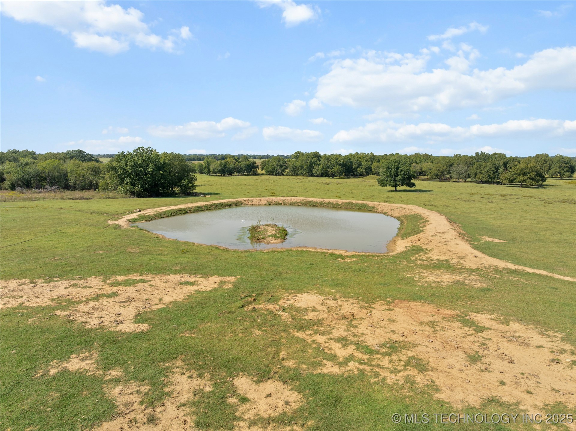 4480 Memorial Road Property Photo 25