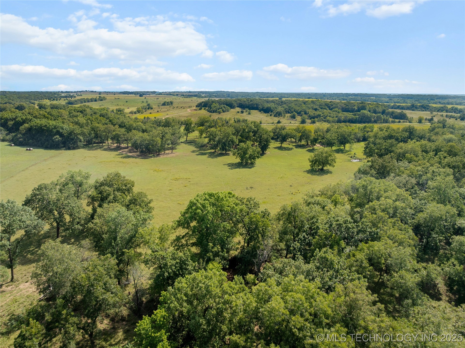 4480 Memorial Road Property Photo 39