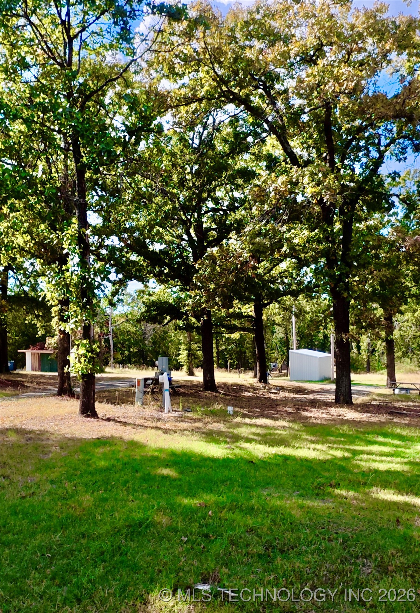 427539 E 1148 Loop Property Photo 9