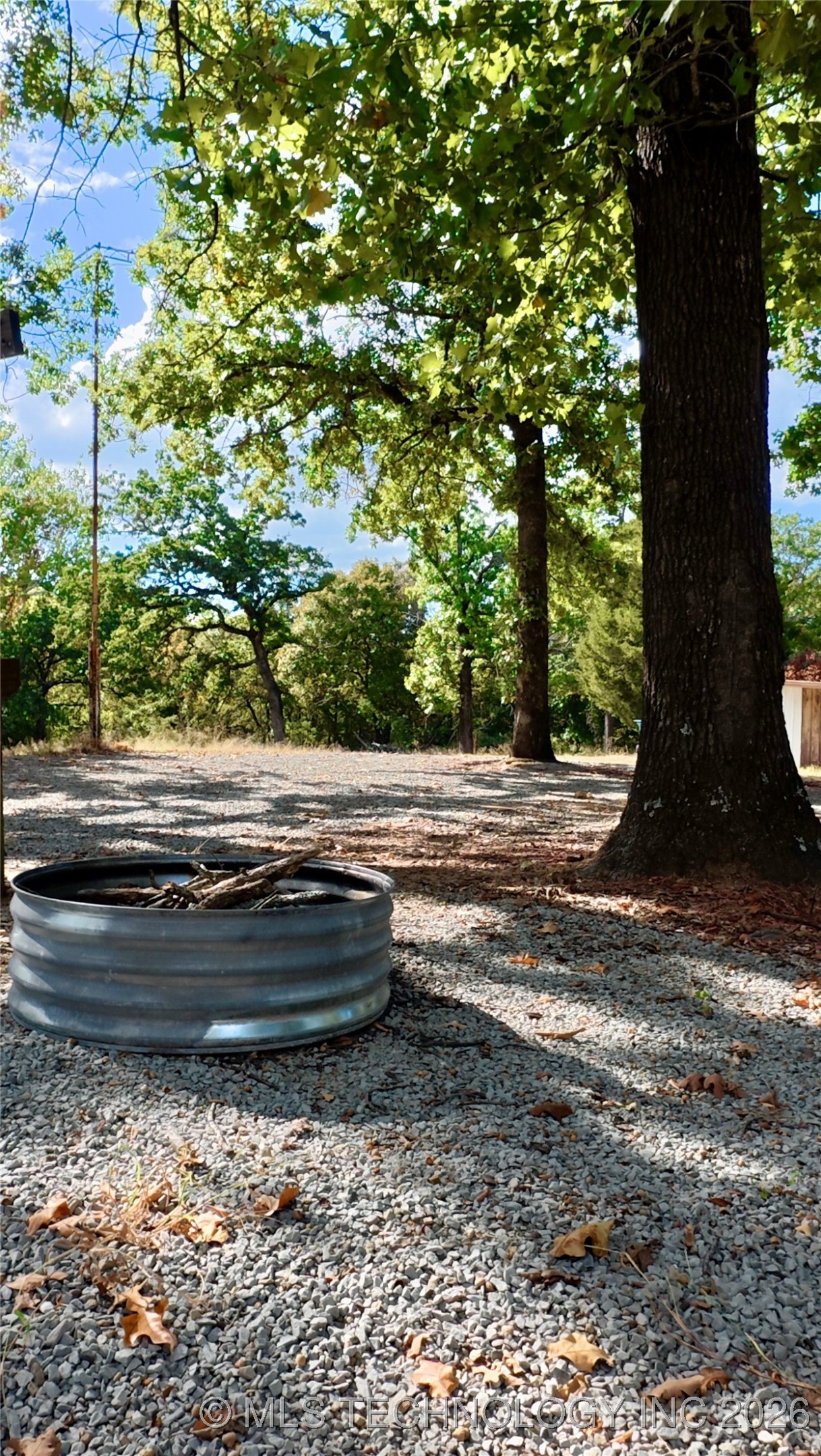 427539 E 1148 Loop Property Photo 10