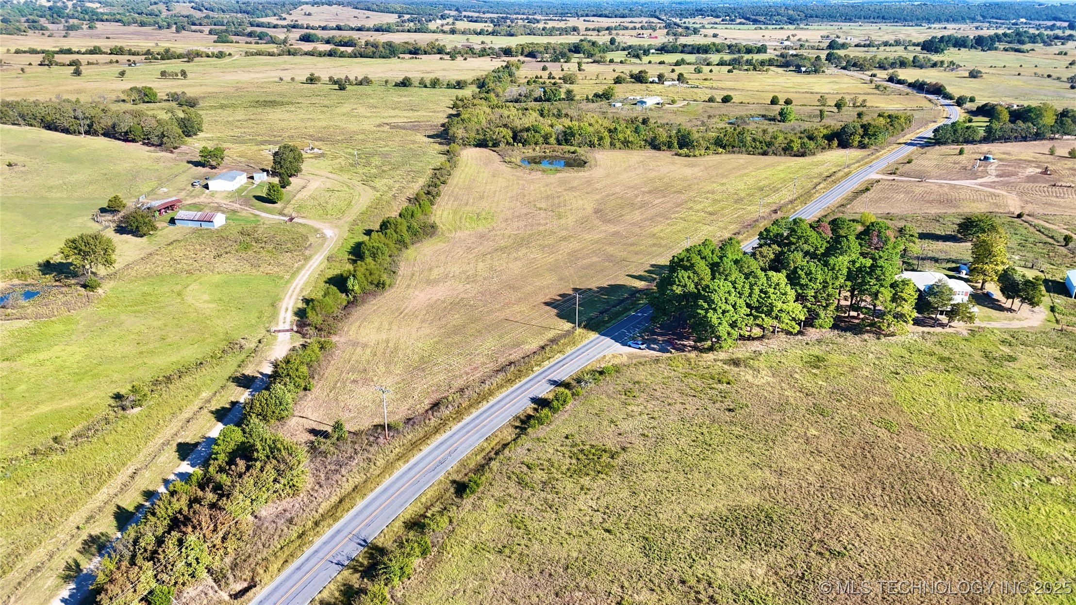 14 S Hwy 71 Property Photo 2