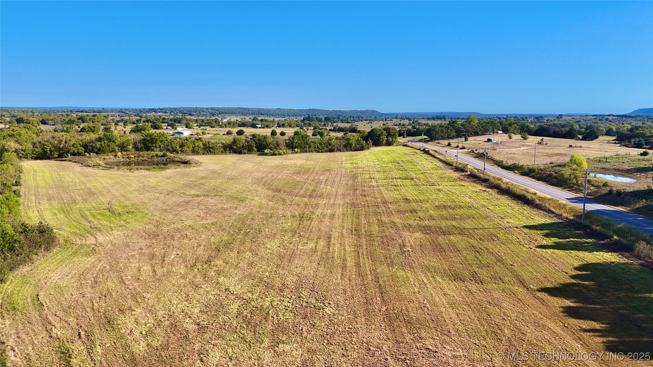 14 S Hwy 71 Property Photo 5