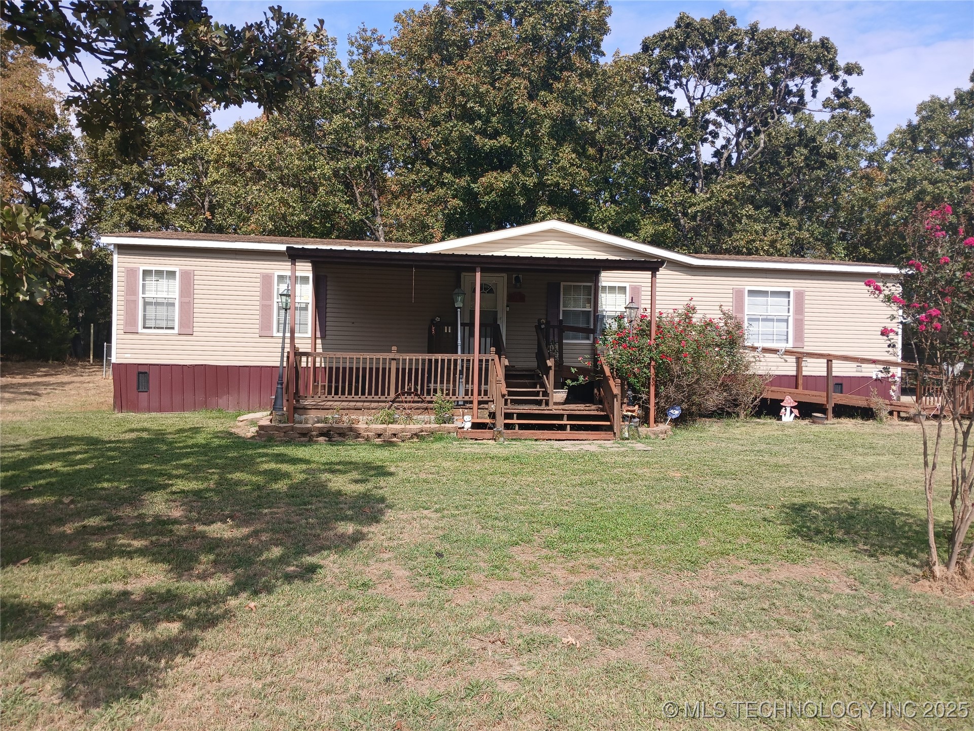 705 Country Club Street 2 Property Photo 1