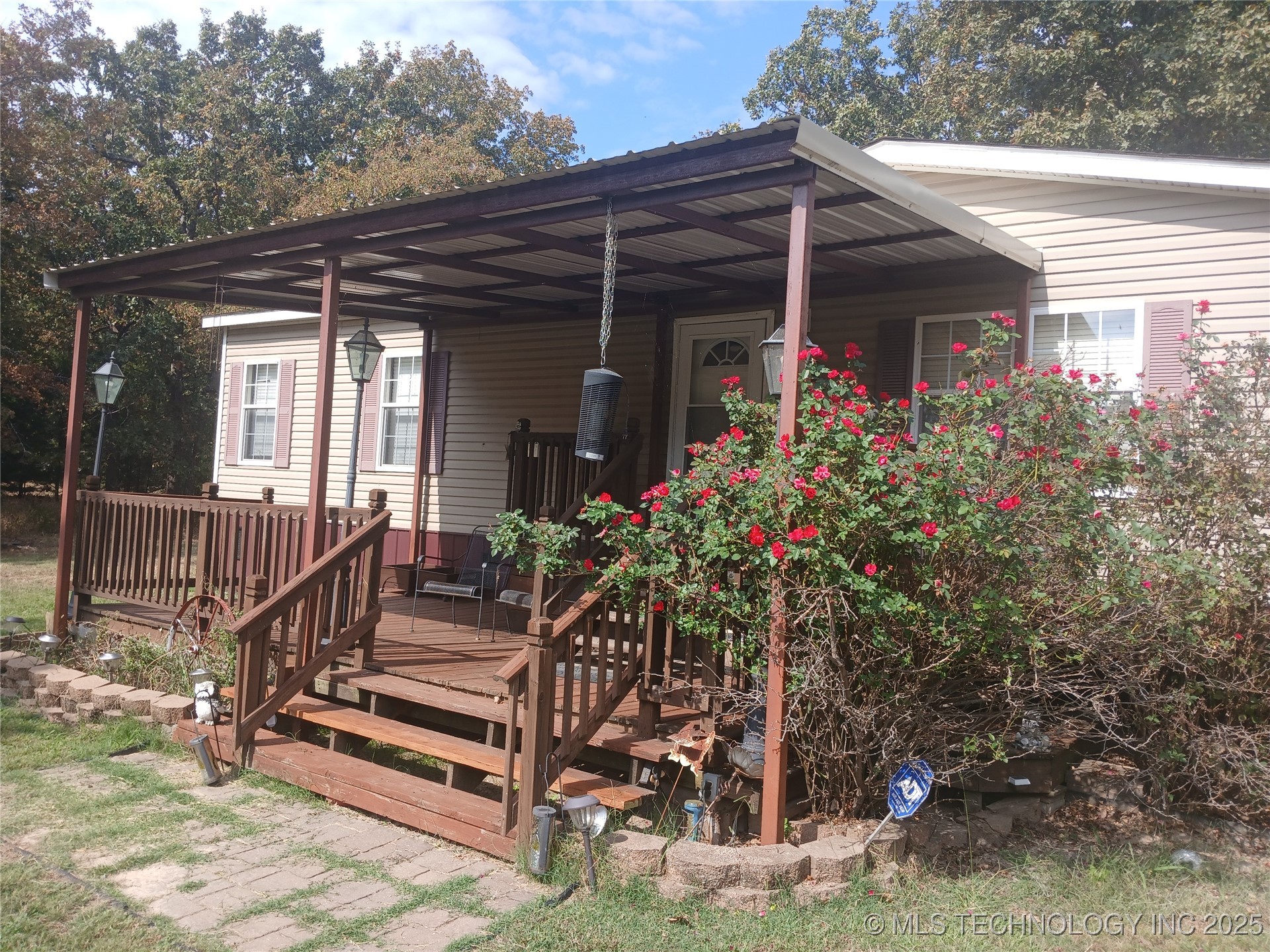 705 Country Club Street 2 Property Photo 4