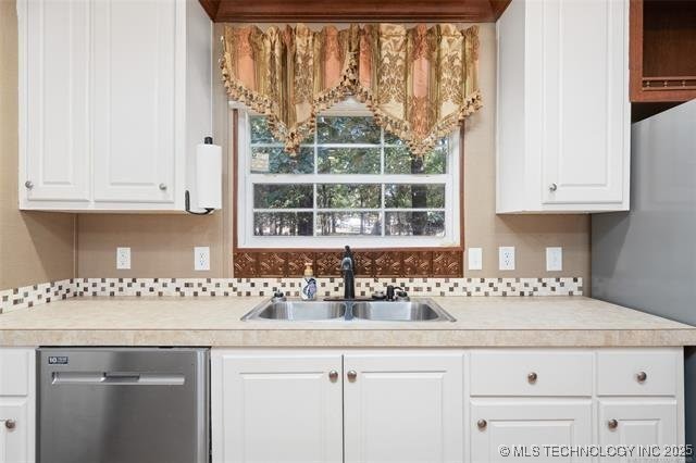 705 Country Club Street 2 Property Photo 11