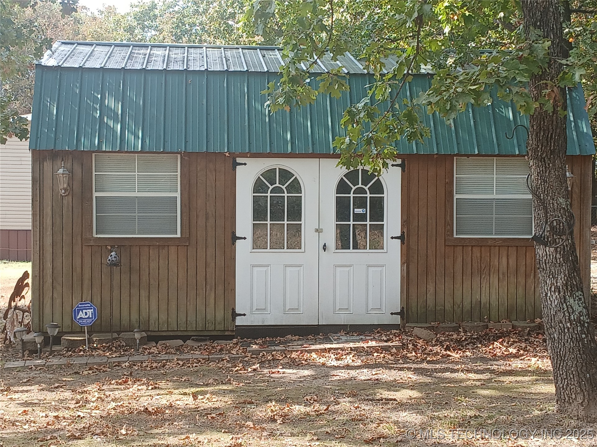 705 Country Club Street 2 Property Photo 26