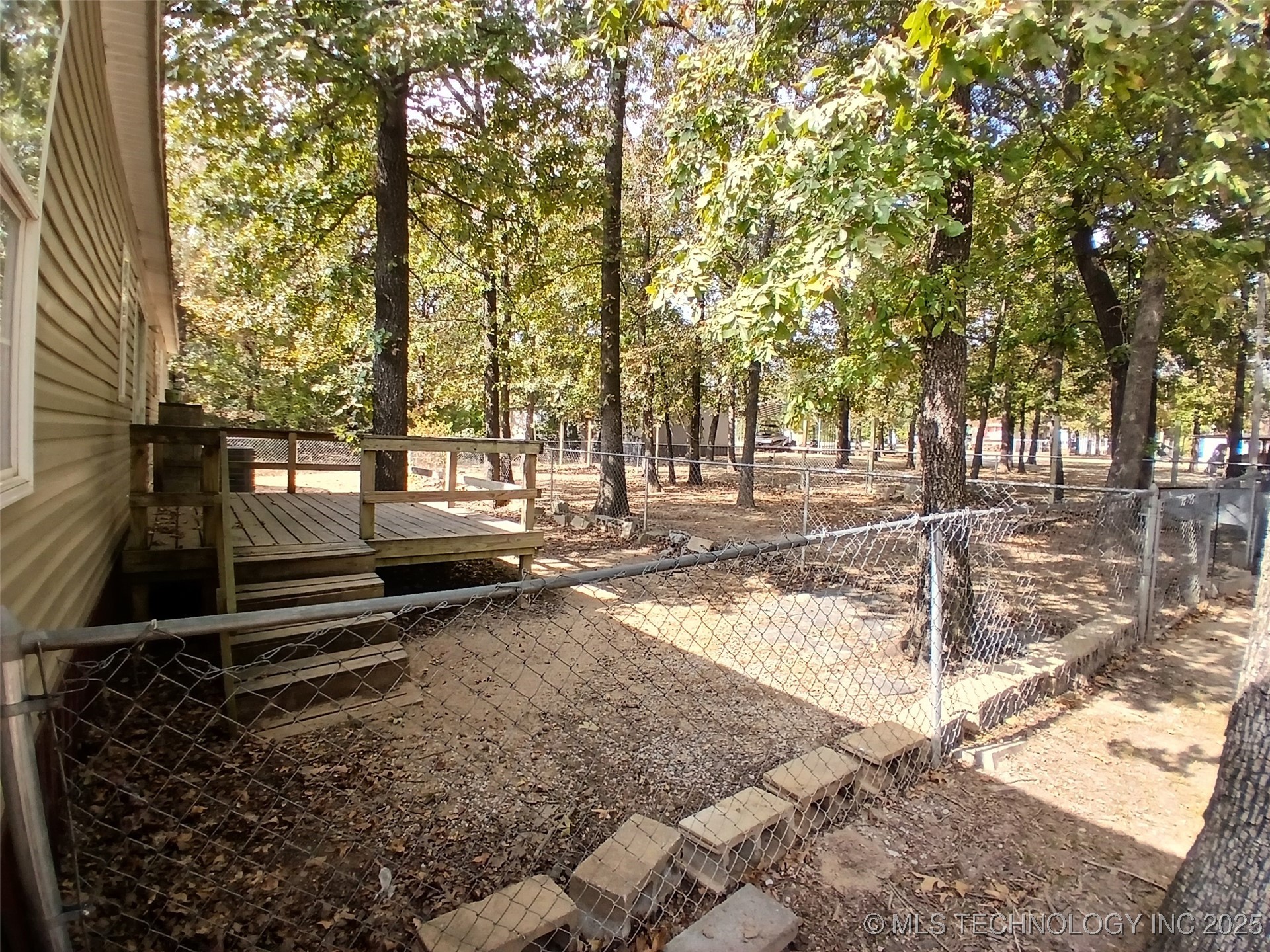 705 Country Club Street 2 Property Photo 31