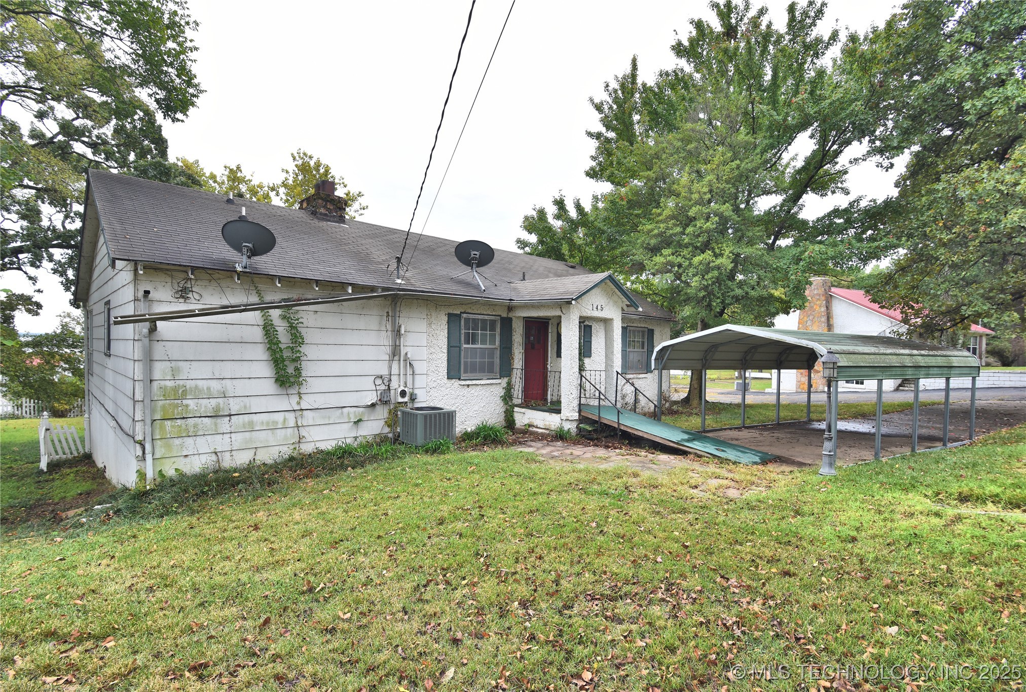 145 Skyline Property Photo 5