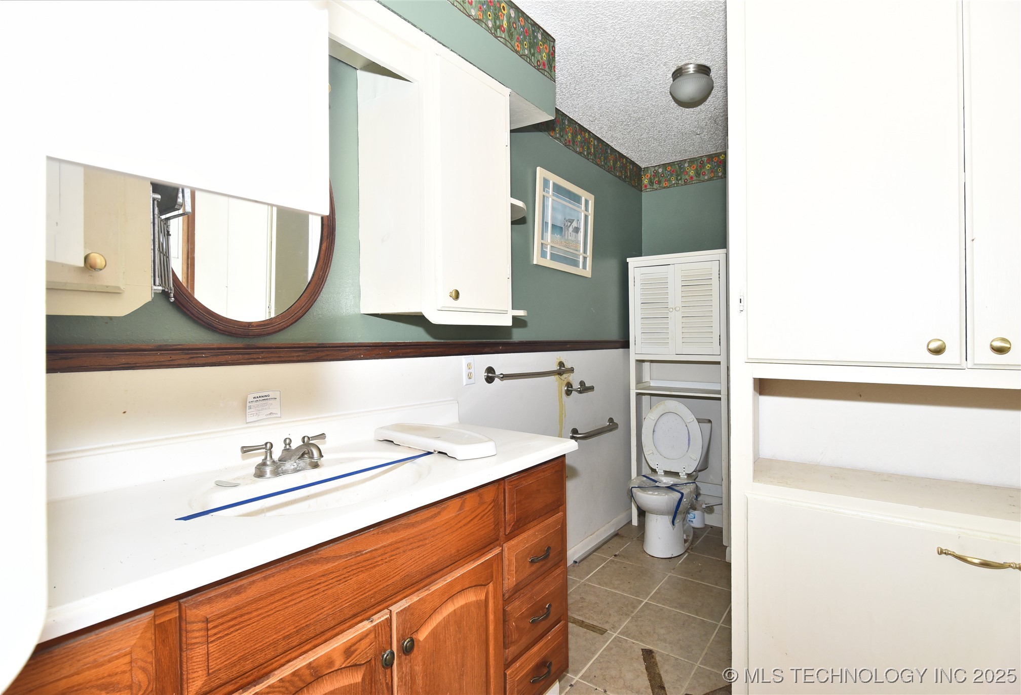 145 Skyline Property Photo 28