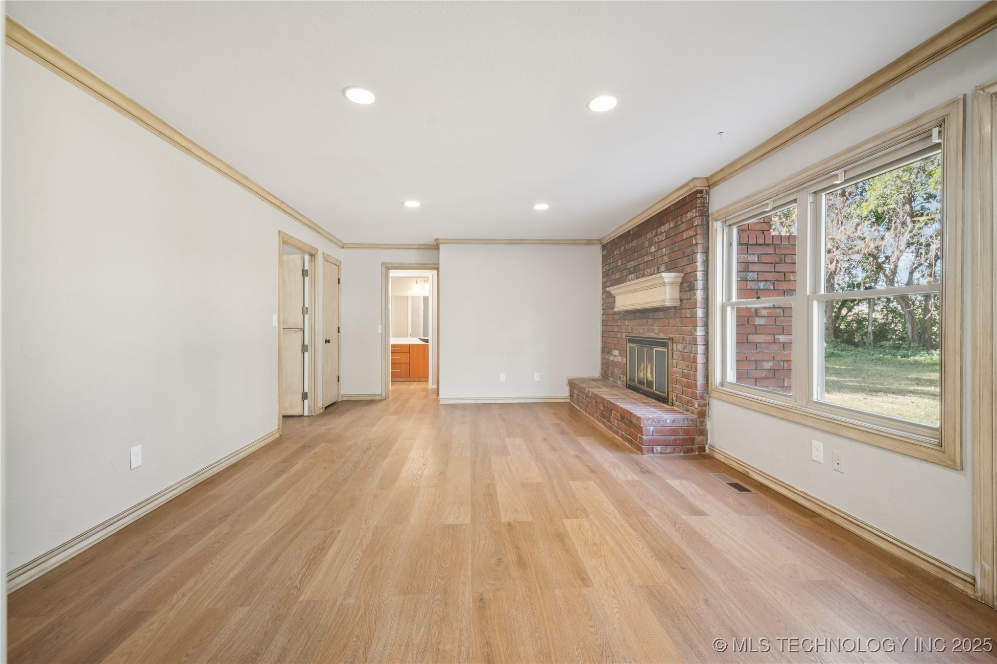 6136 S 219th East Avenue Property Photo 10