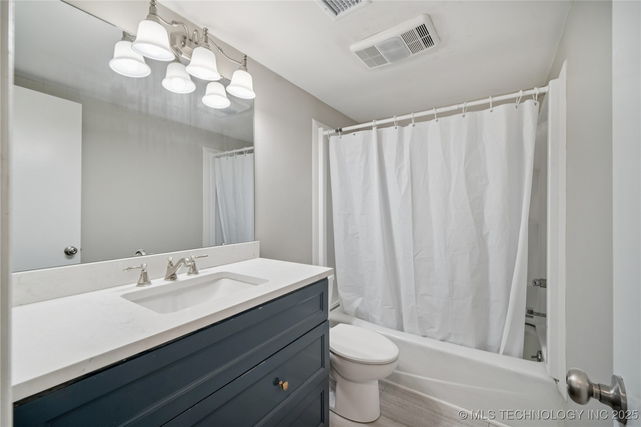 6136 S 219th East Avenue Property Photo 30