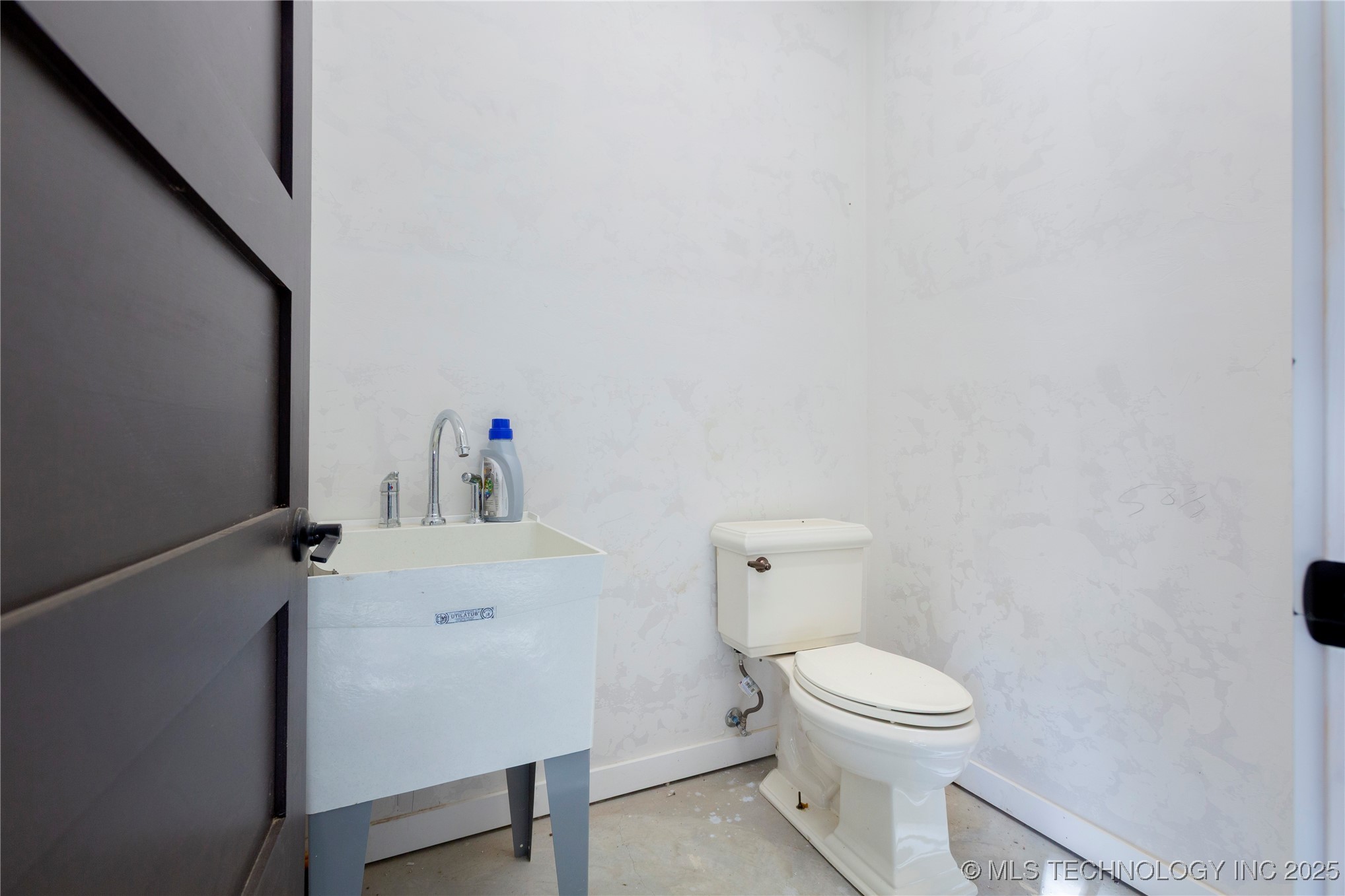 114495 S 4296 Road Property Photo 40