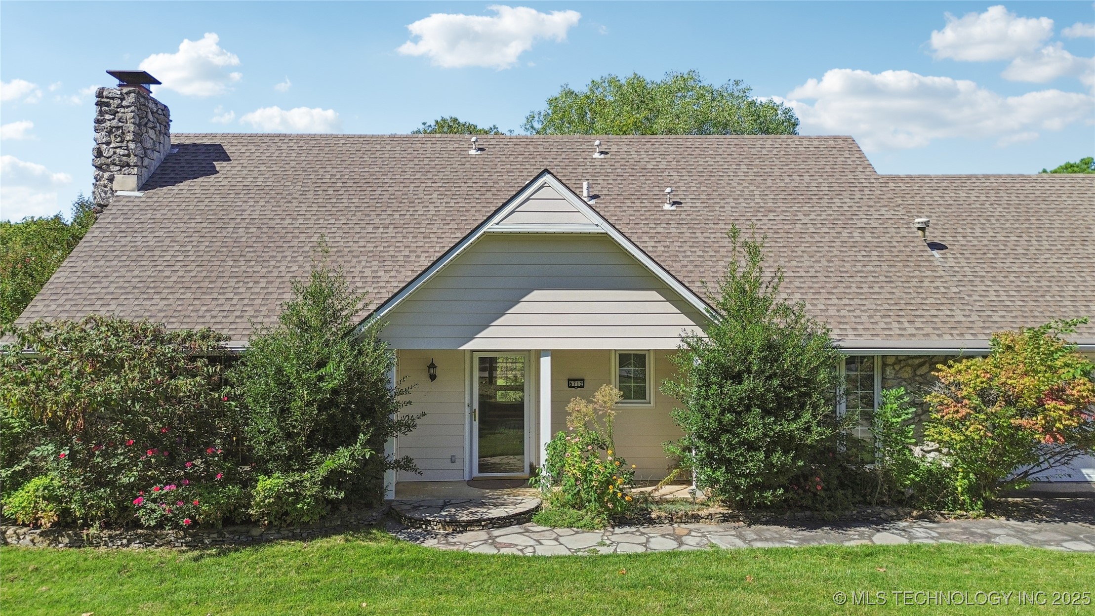 6712 S 136th Avenue E Property Photo 5