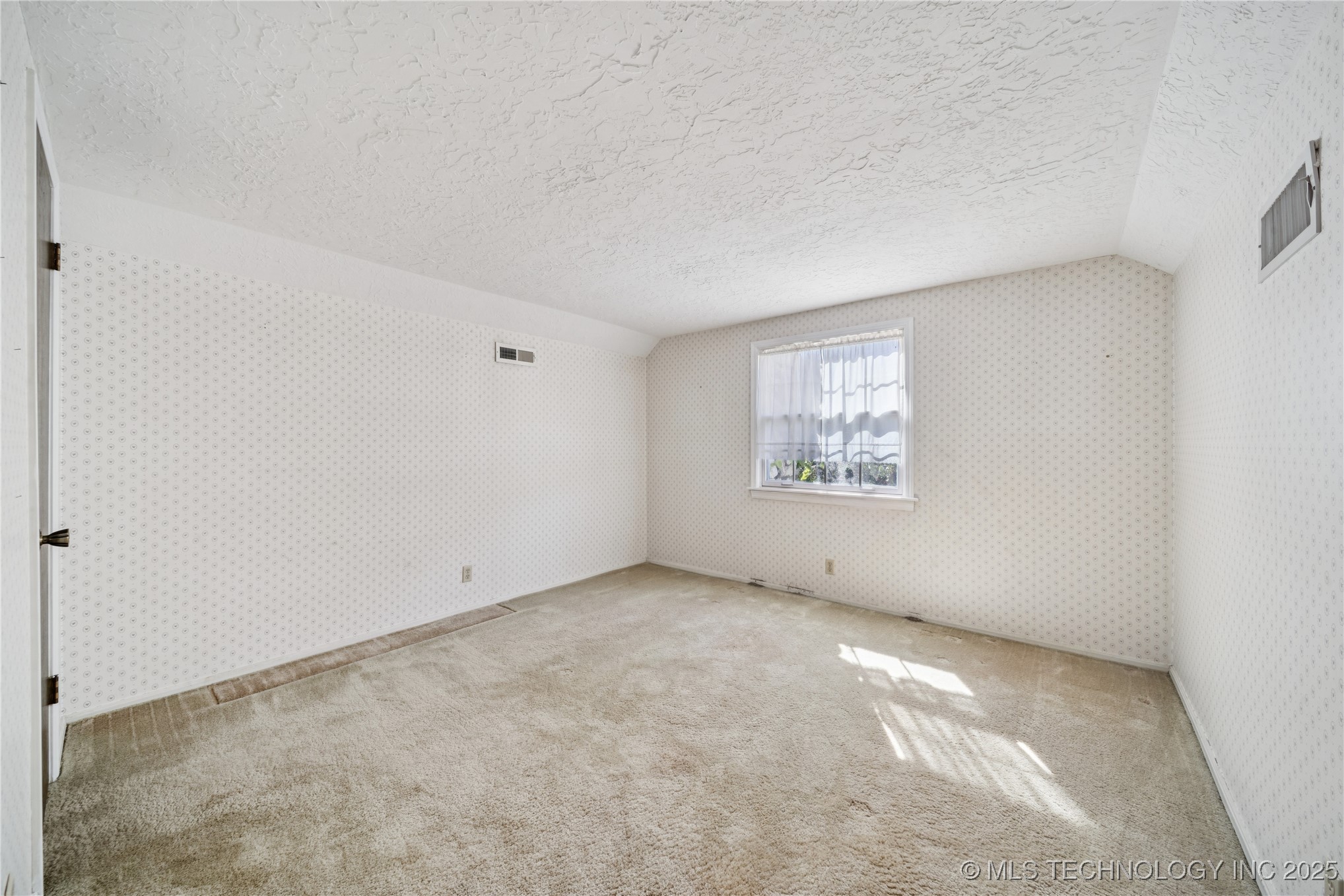 6712 S 136th Avenue E Property Photo 18