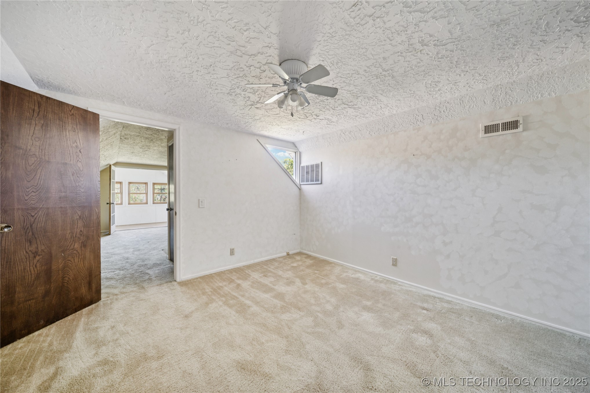 6712 S 136th Avenue E Property Photo 23