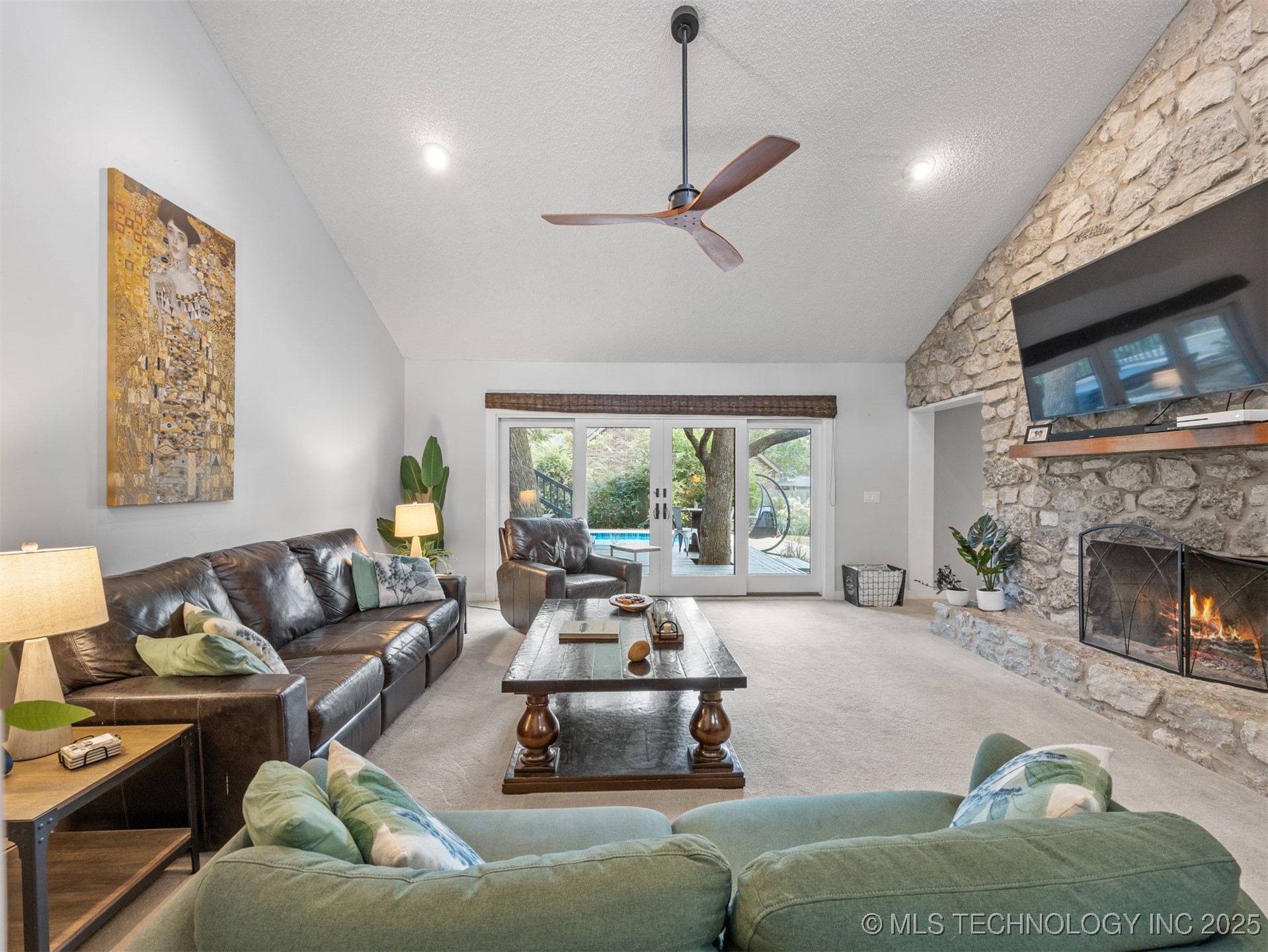 2501 Cherokee Hills Place Property Photo 2